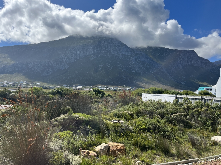 To Let 3 Bedroom Property for Rent in Bettys Bay Western Cape